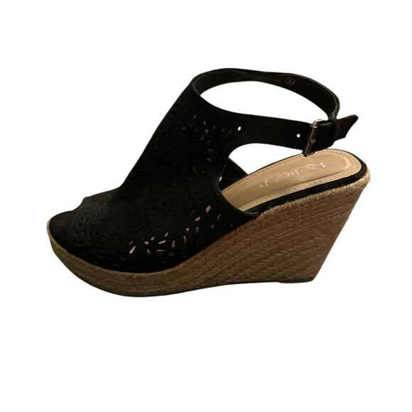 Refresh Women's Laser-Cut Slingback Espadrilles Wedge Sandals Size 8 Black NWOT - Picture 2 of 7